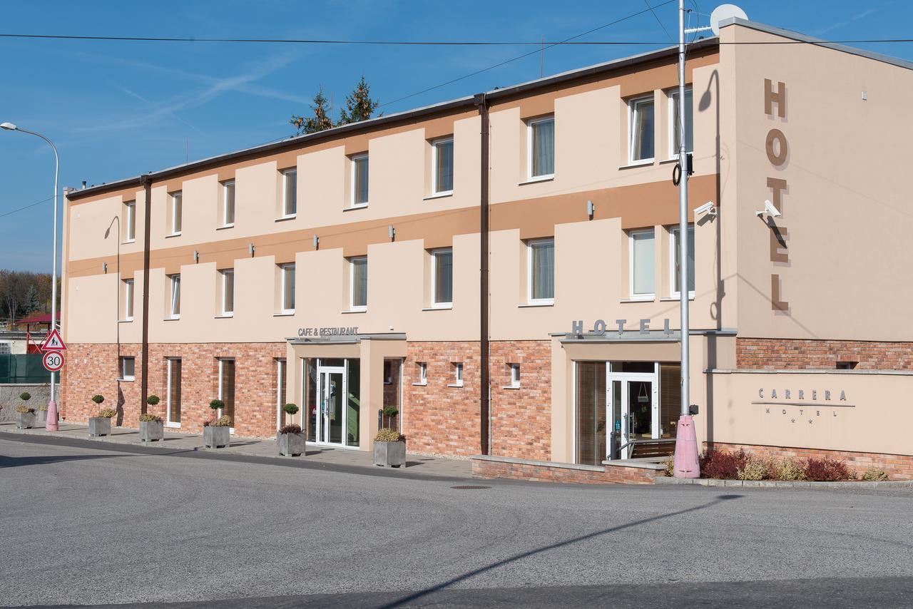 Hotel Carrera Rimavska Sobota Exterior photo